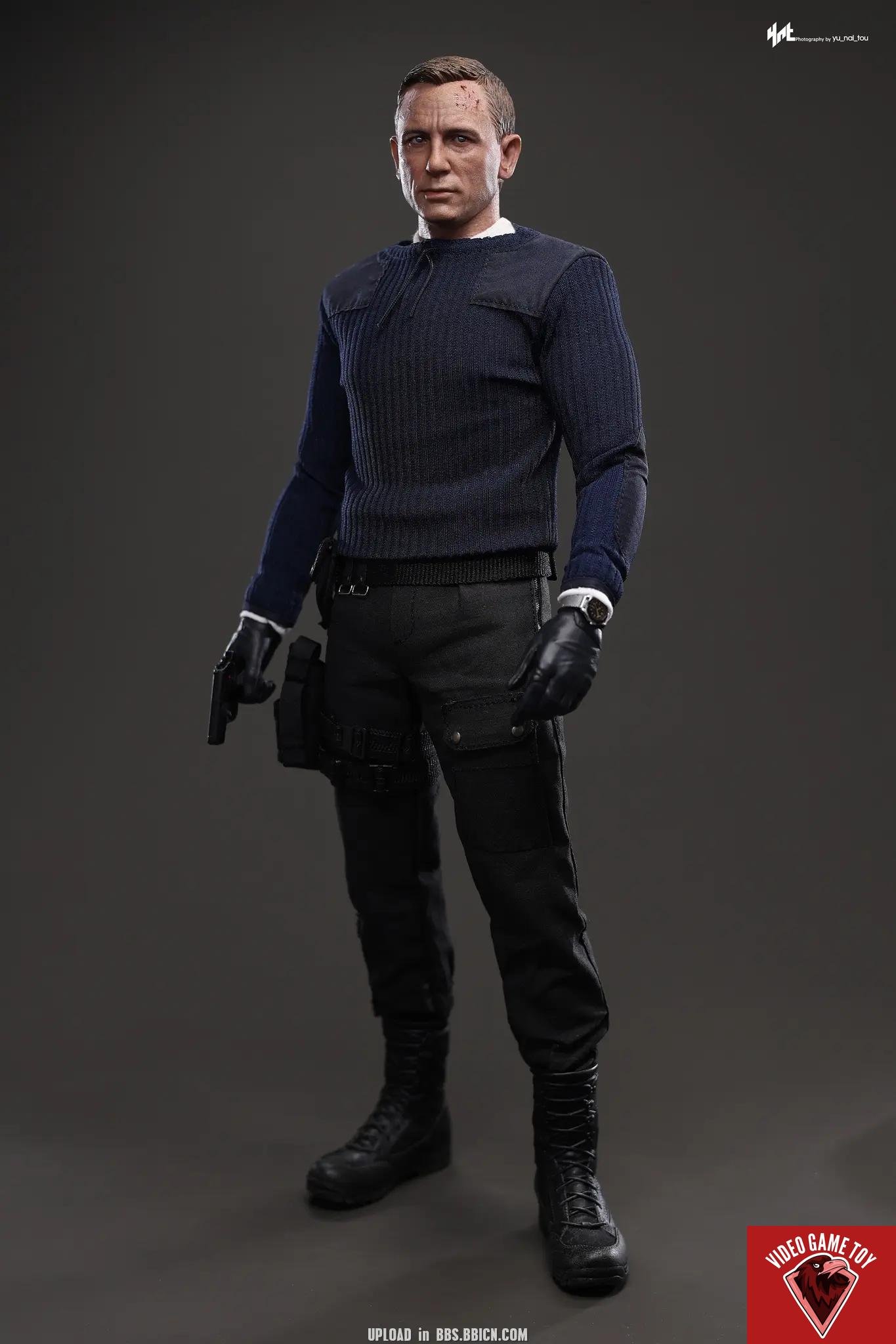 Hottoys – No Time To Die James Bond (Commando Outfit) 1/6th scale